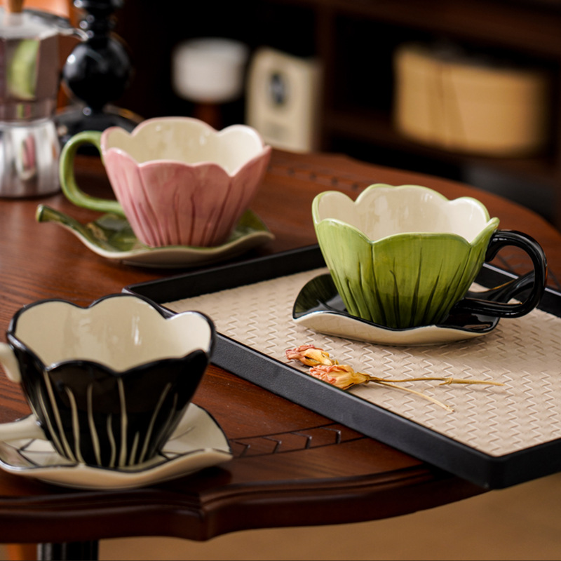 Coffee Tea Flower - Düzensiz El-boyalı Kahve Fincanı tabak seti